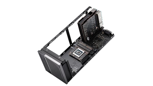 英伟达向全球汽车开发者推出DRIVE AGX Thor开发套件